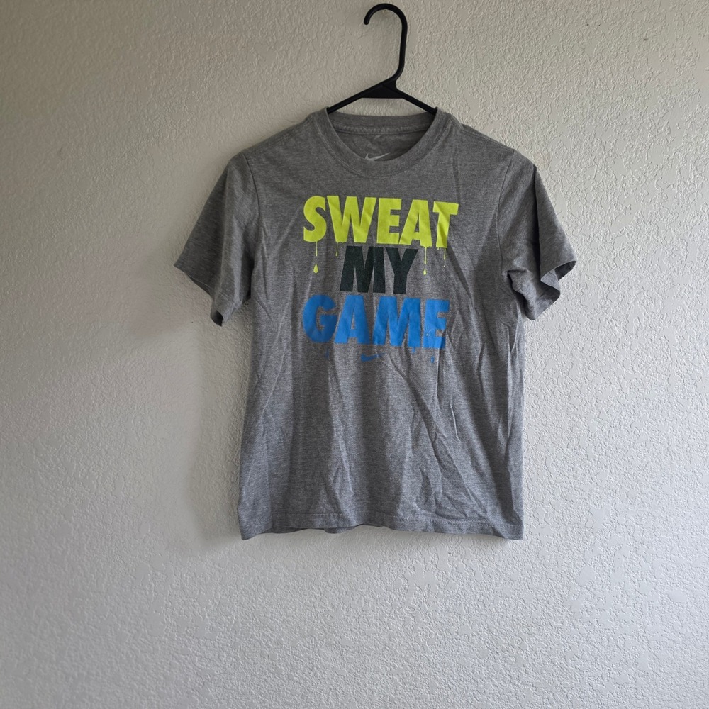 Nike Boys Gray Graphic T-Shirt Size Medium M Sweat My Game Activewear